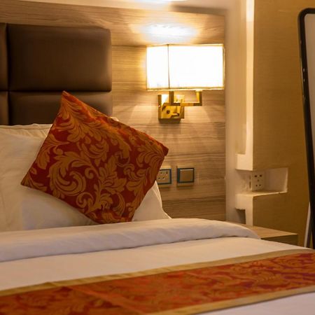 Hikayet Abeer Hotel Apartment Джедда Экстерьер фото